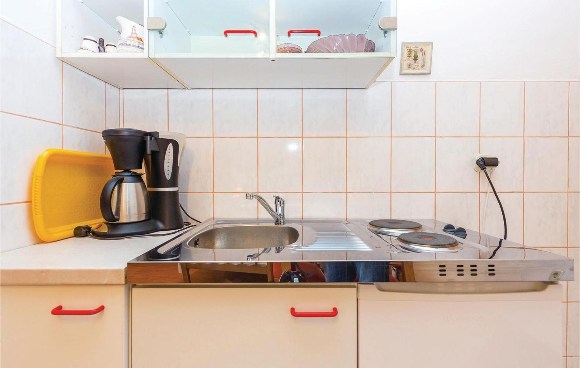 Stunning Apartment In Bakar With Kitchen Exteriör bild